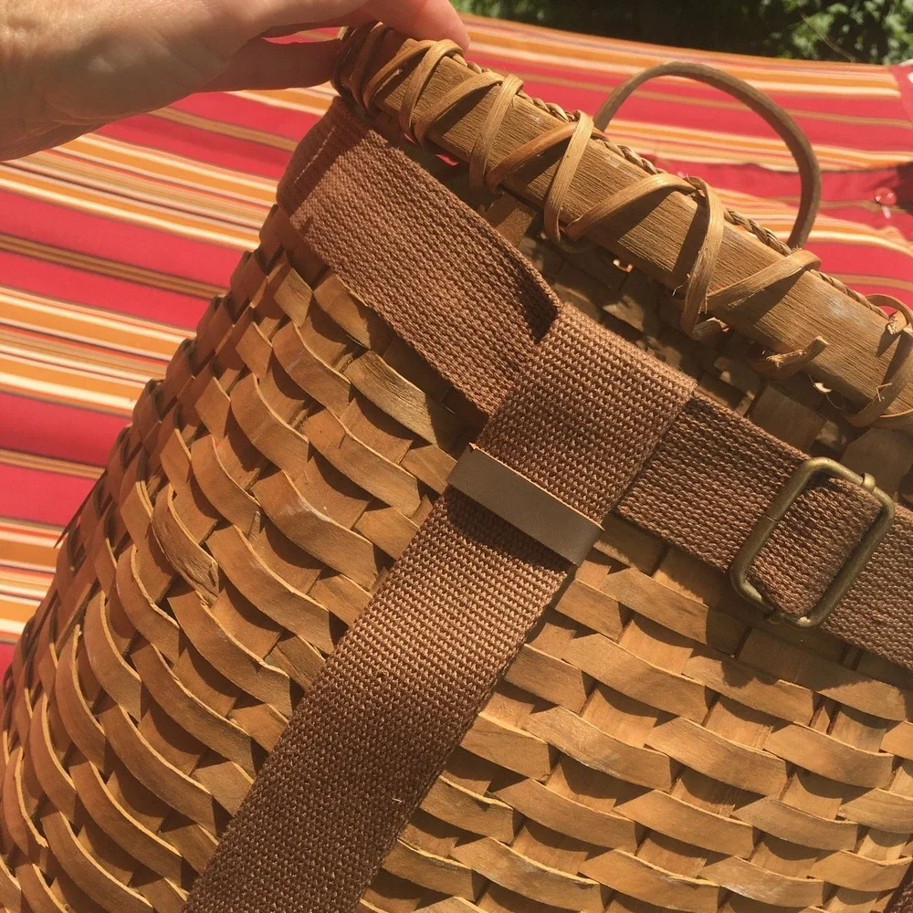 Antique Large Trapper Backpack Basket Splint Adirondack Basket 21
